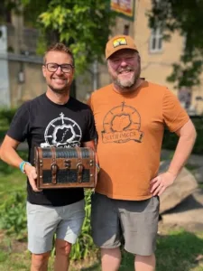 Minot native creates local cash scavenger hunt